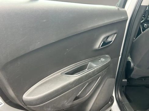 Used 2019 Chevrolet Trax LS image 21