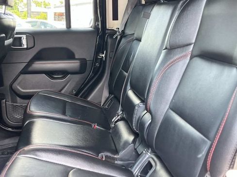 Used 2023 Jeep Gladiator Rubicon w/ Cold Weather Group AWD/4WD image 24
