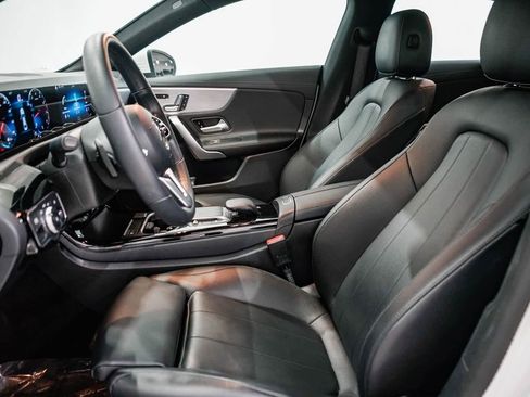 Used 2022 Mercedes-Benz CLA 250 image 17