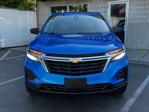 Used 2024 Chevrolet Equinox LS AWD/4WD image 2