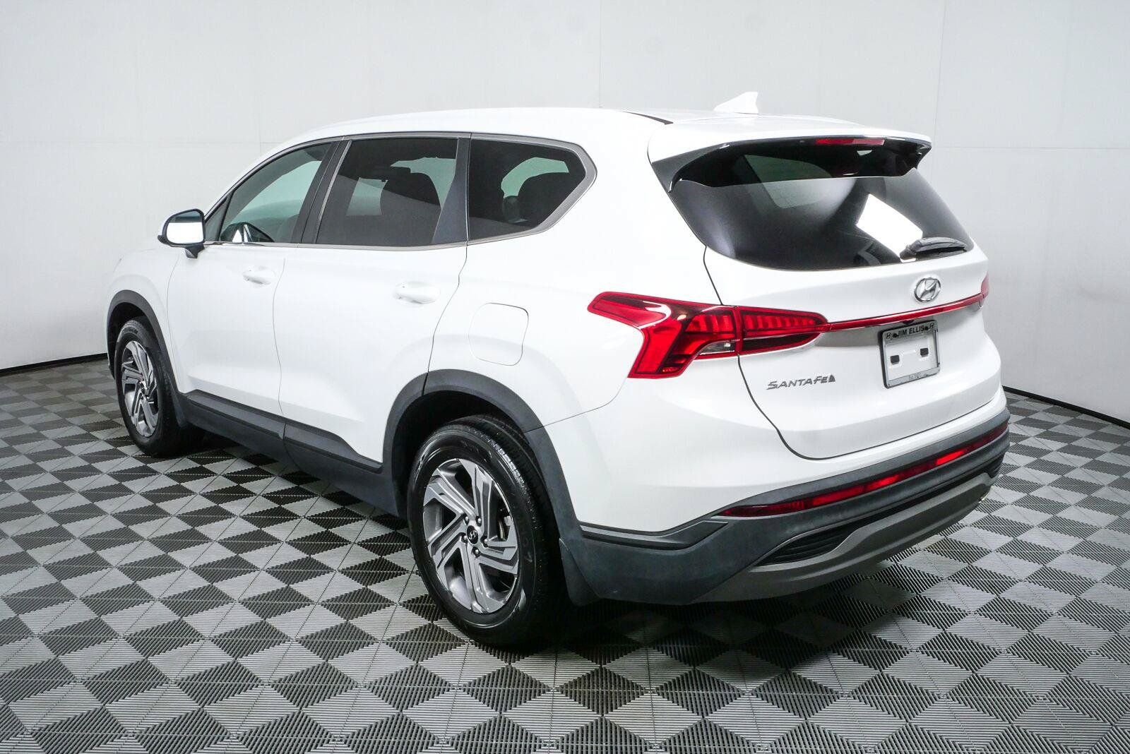 Used 2023 Hyundai Santa Fe SE FWD image 27