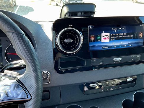 New 2025 Mercedes-Benz Sprinter 2500 image 6