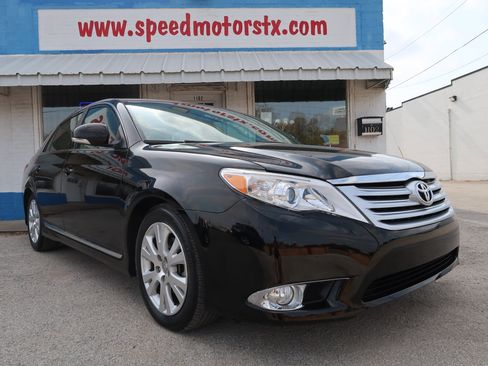 Used 2011 Toyota Avalon image 6