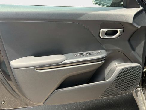 New 2026 Kia K4 FWD image 13