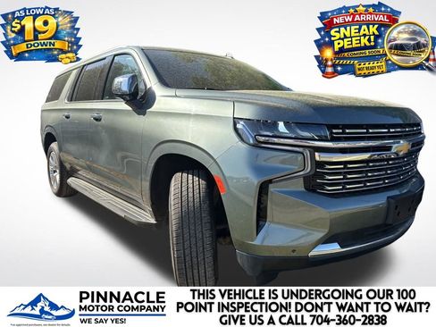 Used 2024 Chevrolet Suburban Premier AWD/4WD image 1