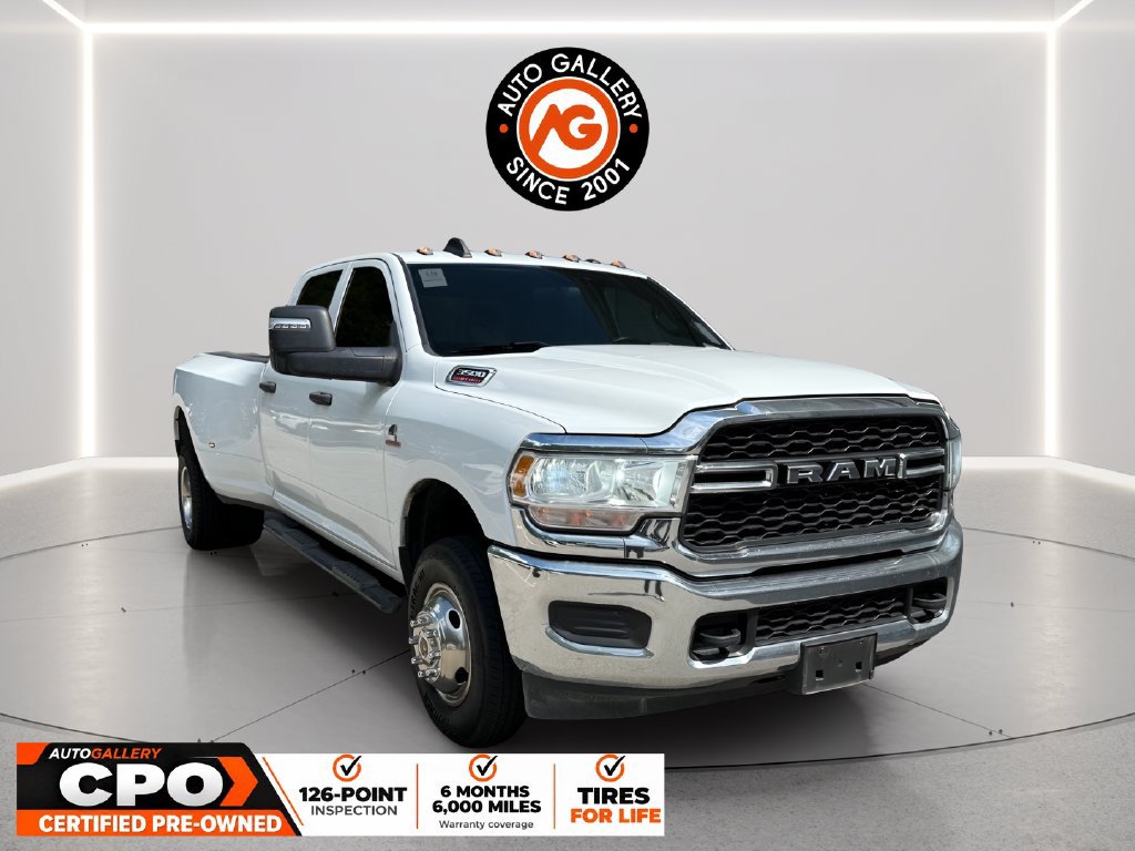 Used 2024 RAM 3500 Tradesman w/ Chrome Appearance Group AWD/4WD image 1