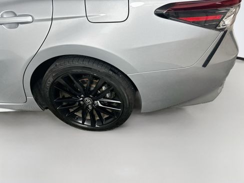 Used 2024 Toyota Camry XSE FWD image 11