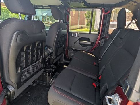 Used 2021 Jeep Wrangler Unlimited Rubicon AWD/4WD image 12