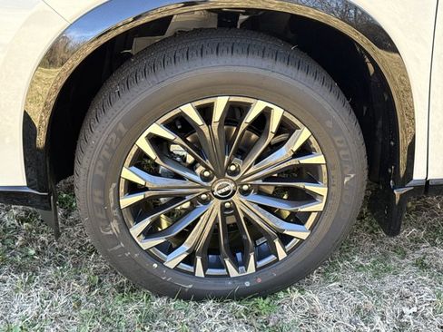 New 2026 Nissan Rogue Platinum w/ Platinum Premium Package image 16