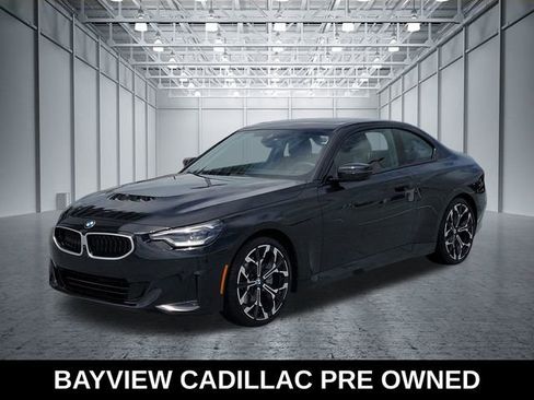 Used 2025 BMW 230i Coupe w/ Convenience Package RWD image 1