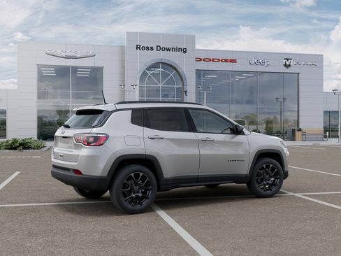 New 2026 Jeep Compass Latitude AWD/4WD image 4