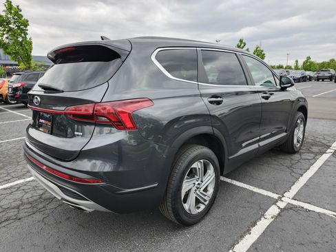 Used 2021 Hyundai Santa Fe SE AWD/4WD image 17