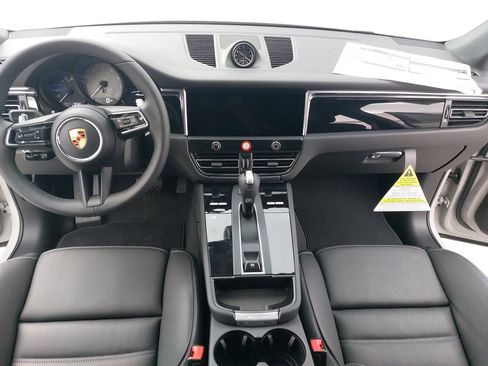 New 2026 Porsche Macan S image 11