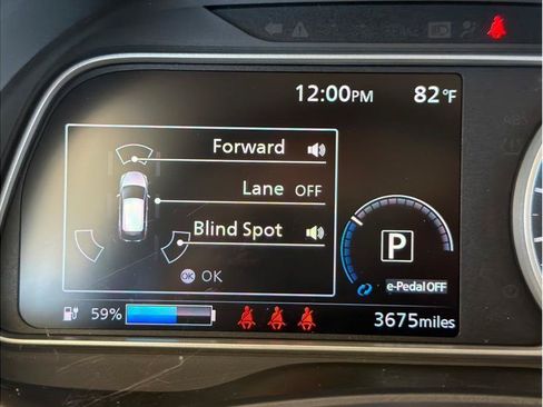 Used 2025 Nissan Leaf S FWD image 23