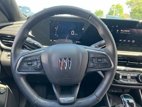 Used 2024 Buick Envista Sport Touring w/ Convenience I Package FWD image 27