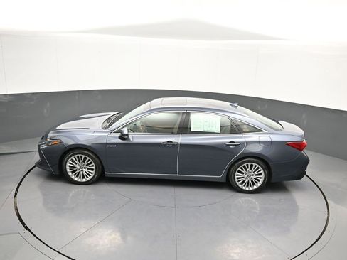 Used 2020 Toyota Avalon Limited image 40