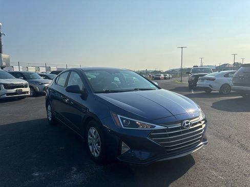 Used 2020 Hyundai Elantra SE FWD image 1