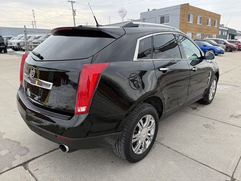 Used 2011 Cadillac SRX Luxury image 4
