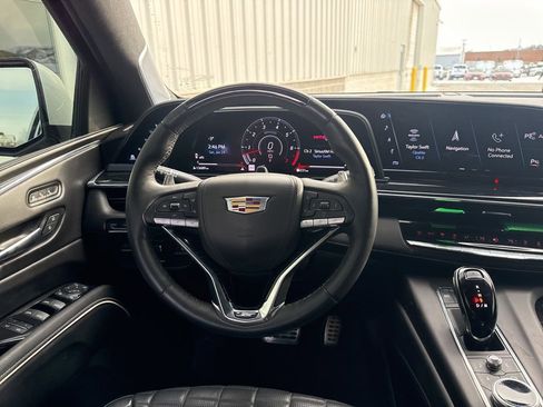 Used 2023 Cadillac Escalade V AWD/4WD image 34