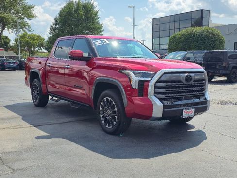 Used 2023 Toyota Tundra Limited w/ Power Package AWD/4WD image 4