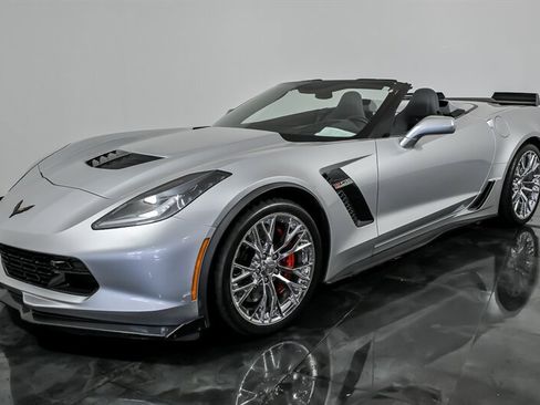 Used 2016 Chevrolet Corvette Z06 w/ 2LZ Preferred Equipment Group RWD image 5