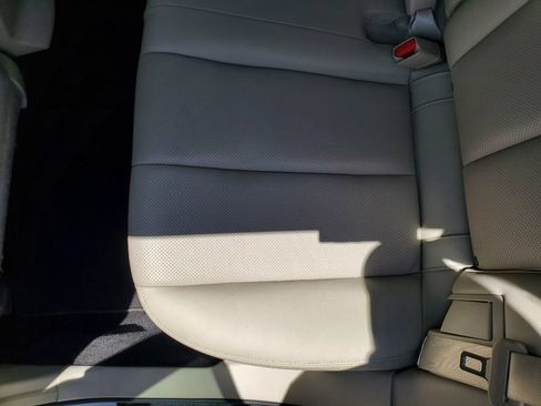 Used 2012 Subaru Outback 2.5i Limited w/ Moonroof Pkg AWD/4WD image 29