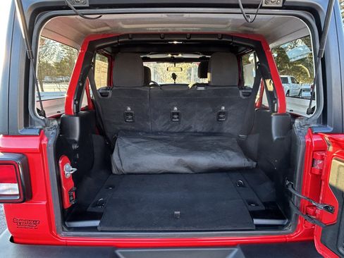 Used 2021 Jeep Wrangler Unlimited Sport image 11