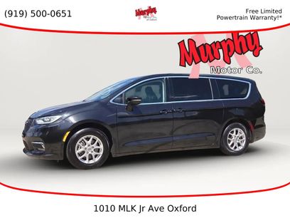 Used 2023 Chrysler Pacifica Touring-L