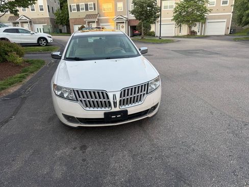 Used 2012 Lincoln MKZ AWD image 3
