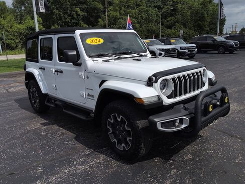 Used 2024 Jeep Wrangler Unlimited Sahara w/ Technology Group AWD/4WD image 1