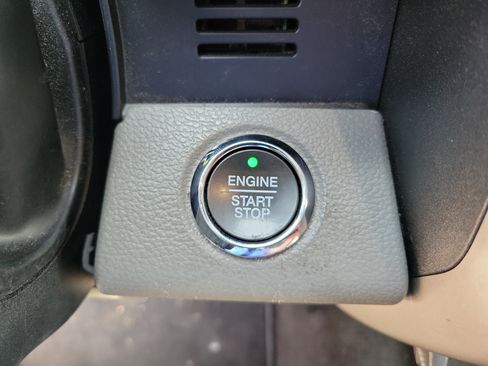 Used 2020 Ford F150 Lariat w/ Equipment Group 501A Mid AWD/4WD image 14