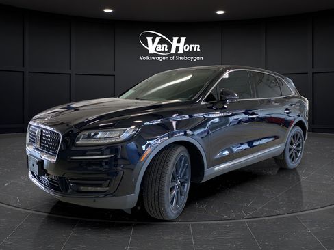 Used 2020 Lincoln Nautilus Reserve AWD/4WD image 3