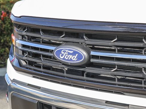 Used 2024 Ford F150 XLT w/ Mobile Office Package image 5