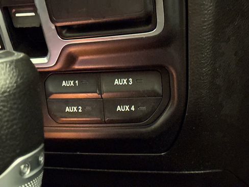 Used 2020 Jeep Gladiator Sport w/ Quick Order Package 24S AWD/4WD image 28