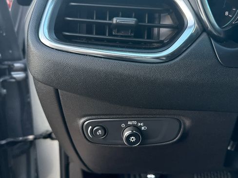 Used 2024 Chevrolet Equinox LT image 16