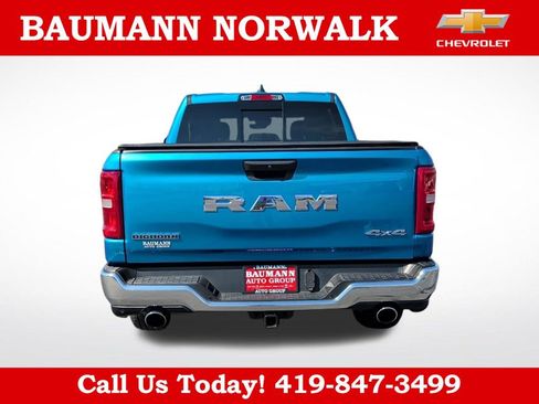 Used 2025 RAM 1500 Big Horn AWD/4WD image 4