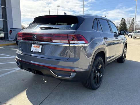 New 2026 Volkswagen Atlas Cross Sport SE AWD/4WD image 4