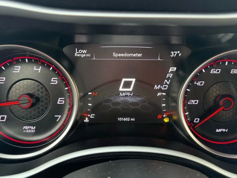 Used 2017 Dodge Charger SXT w/ AWD Plus Group image 19