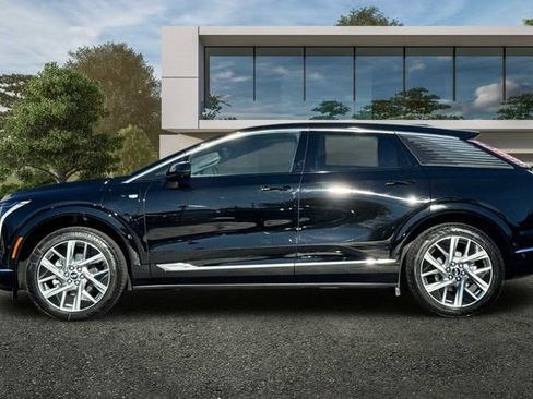 New 2026 Cadillac Optiq Luxury 1 image 7