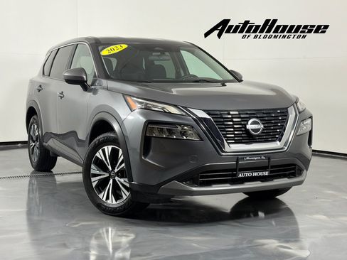 Used 2023 Nissan Rogue SV FWD image 1