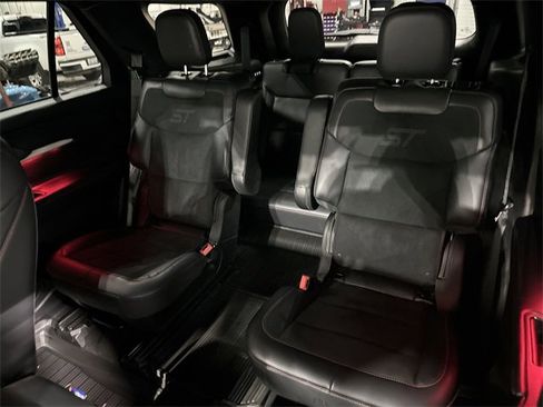 Used 2025 Ford Explorer ST w/ Sun And Sound Package image 29