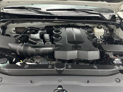 Certified 2021 Toyota 4Runner Limited AWD/4WD image 11