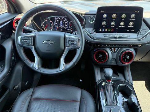 Used 2023 Chevrolet Blazer RS w/ Enhanced Convenience Package FWD image 8