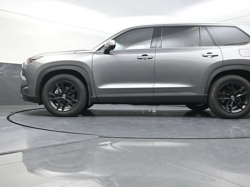Used 2026 Toyota Grand Highlander AWD image 35