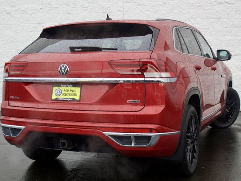 Used 2021 Volkswagen Atlas Cross Sport SEL Premium R-Line AWD/4WD image 8