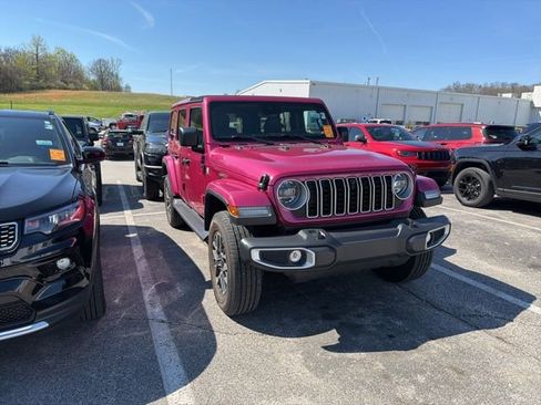 Used 2024 Jeep Wrangler Sahara w/ Technology Group image 1