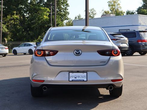 Used 2024 MAZDA MAZDA3 s FWD image 6