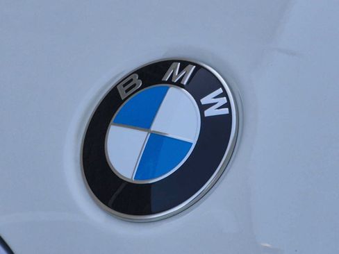 Used 2023 BMW X3 xDrive30i w/ Convenience Package AWD/4WD image 12