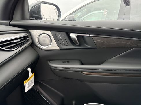 New 2026 Buick Enclave Avenir image 23