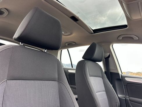 Used 2011 Volkswagen Golf TDI FWD image 18